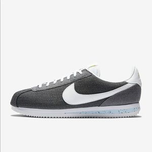 Nike Cortez Premium Recycled Canvas - sz 6W / 4.5M